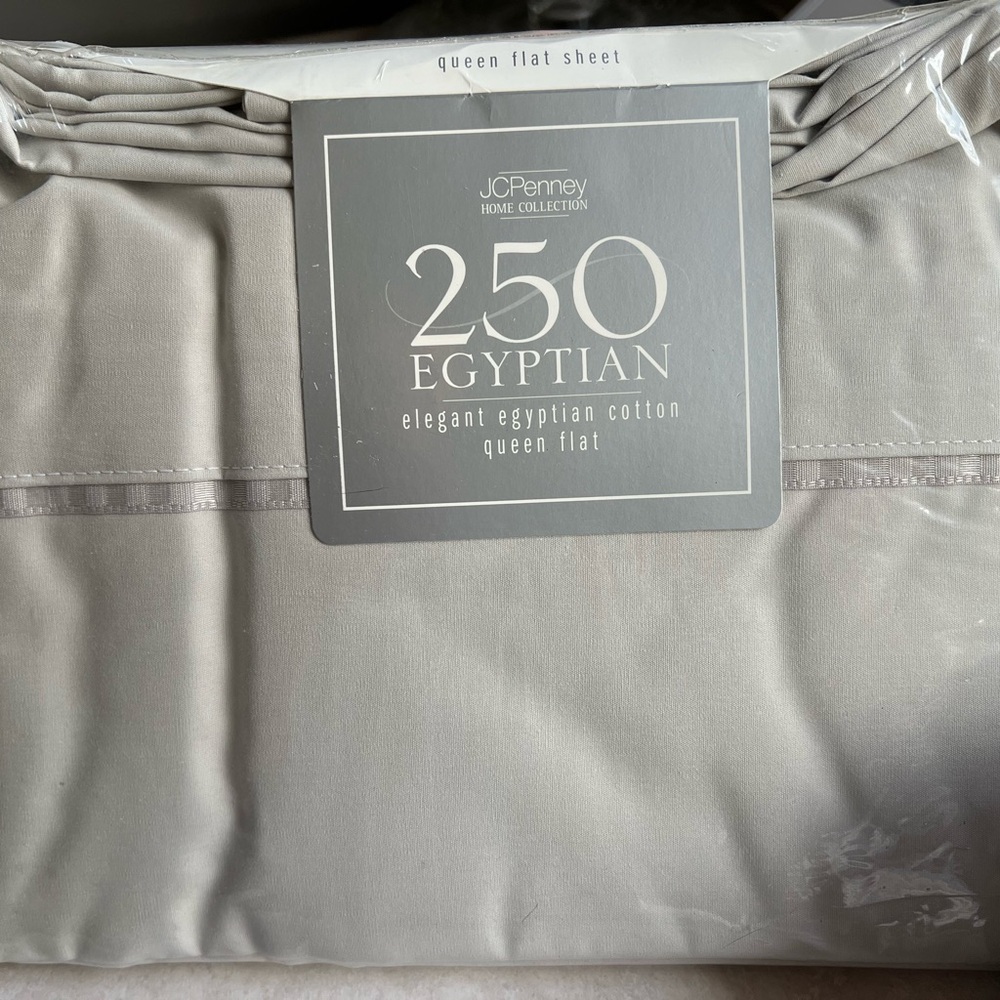 Queen size flat sheet 250 Egyptian
